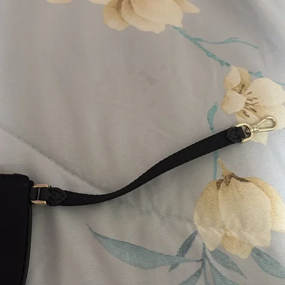 Kate Spade Wallet - Picture 3 of 4